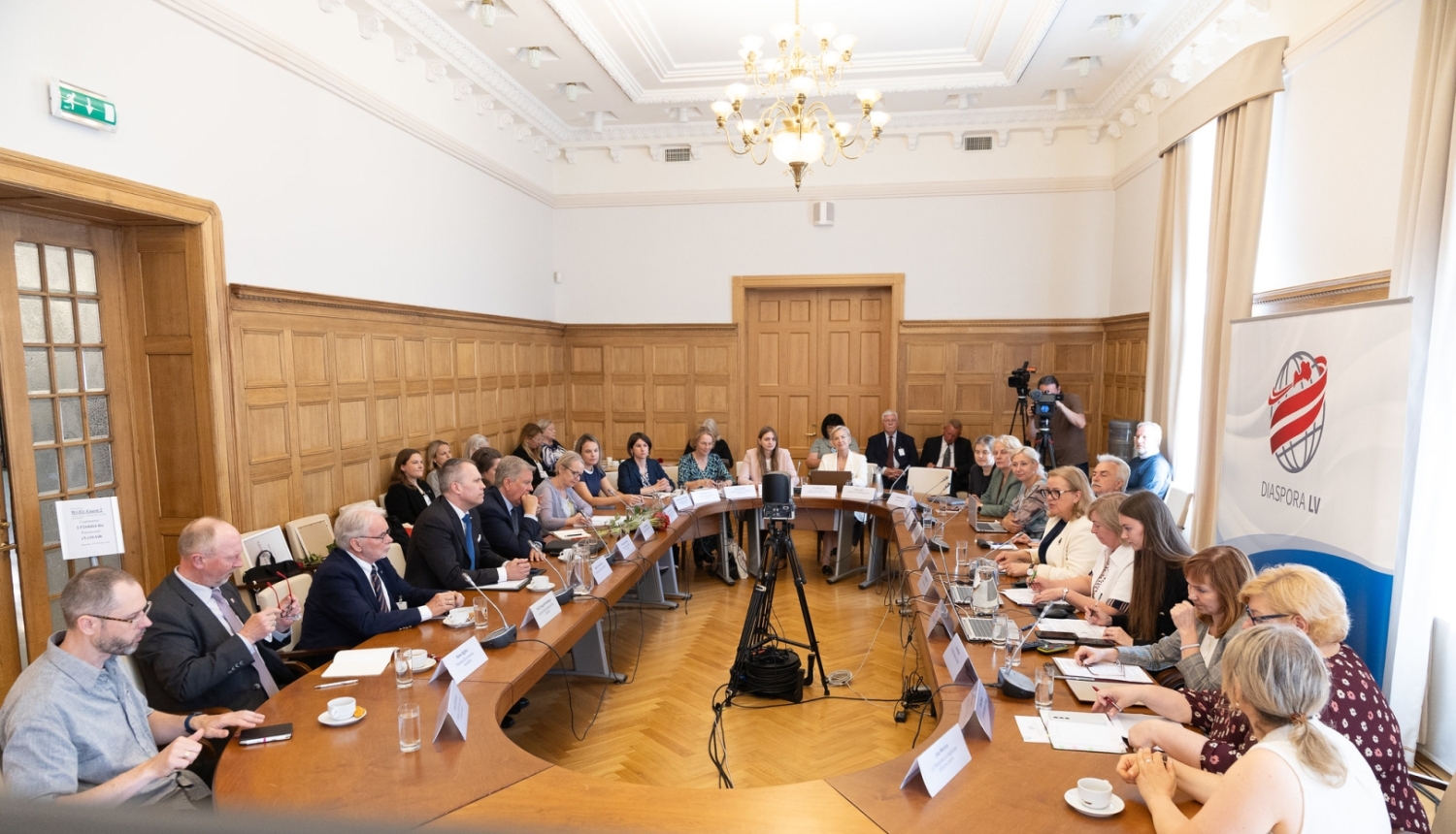 Pirmdien, 13. jūlijā, Centrālās vēlēšanu komisijas (CVK) priekšsēdētāja vietniece Iveta Blaua piedalījās Diasporas konsultatīvās padomes sēdē