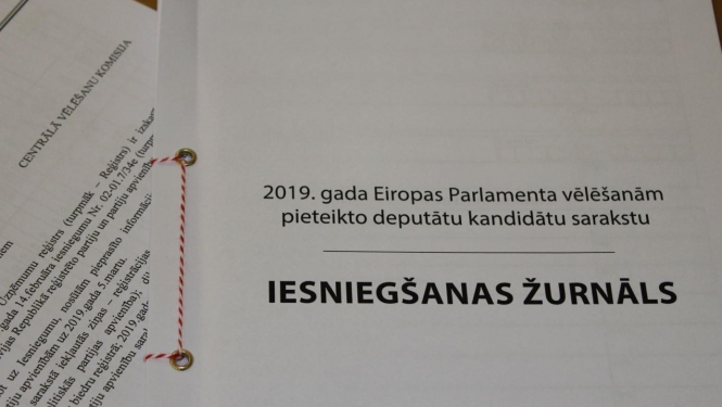 Pirmajā dienā Eiropas Parlamenta vēlēšanām iesniedz divus kandidātu sarakstus
