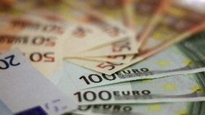Nosaka finansējuma sadalījumu pašvaldībām parakstu vākšanas sarīkošanai par apturēto likumu "Grozījumi Likumā par ostām"