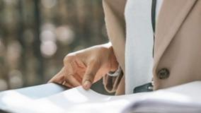 CVK nereģistrē parakstu vākšanai grozījumus Satversmes 111. pantā