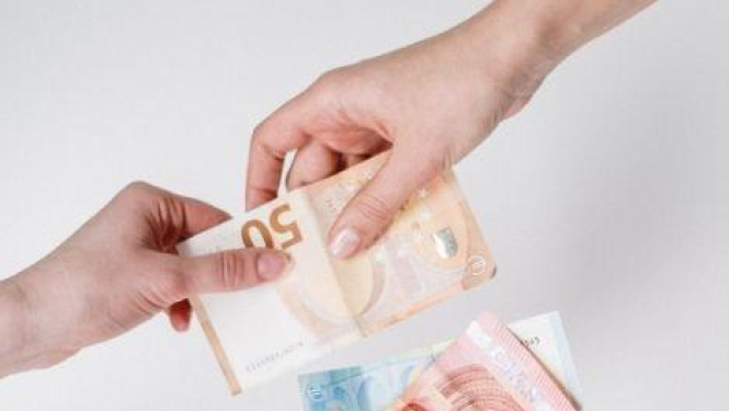 Aptauja: 20% vēlētāju par balss pirkšanas mēģinājumu pašvaldību vēlēšanās ziņotu policijai