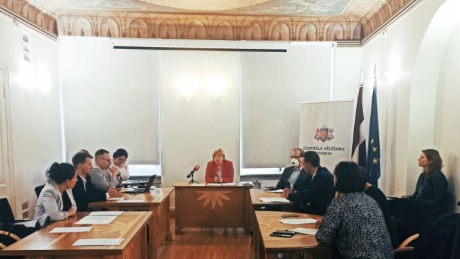 CVK uzdod Rīgas pilsētas vēlēšanu komisijai organizēt balsu pārskaitīšanu trijos vēlēšanu iecirkņos