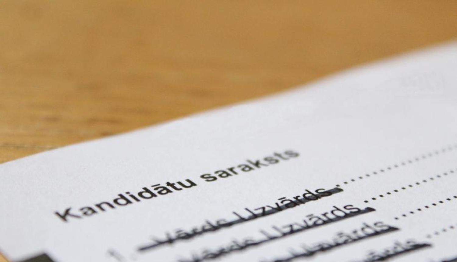 No 13.Saeimas kandidātu sarakstiem izsvītro arī "No sirds Latvijai" deputātu kandidātu