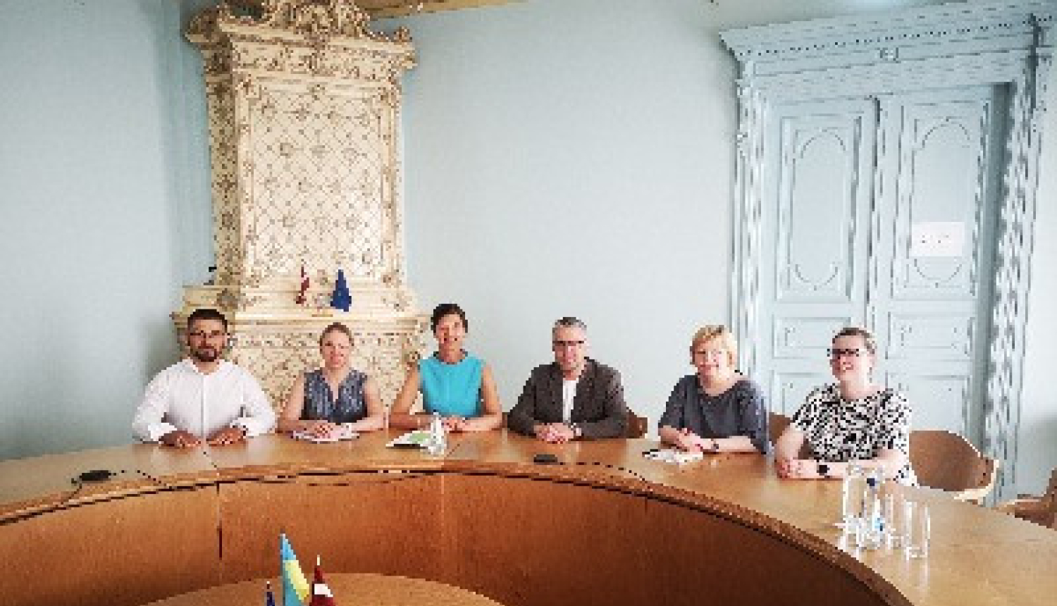 CVK ar tiesībsargu Juri Jansonu pārrunā cilvēku ar invaliditāti iespējas piedalīties vēlēšanās