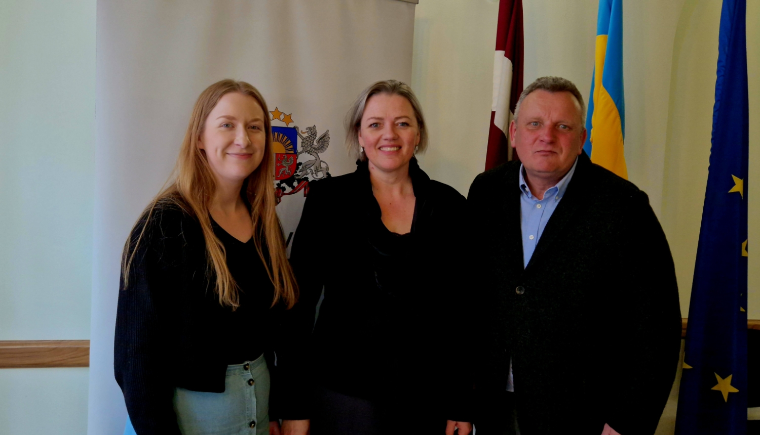 No kreisās uz labo, Lora Egle, PBLA projektu vadītāja, Kristīne Saulīte, CVK priekšsēdētāja, Jānis Andersons, PBLA pārstāvniecības vadītājs