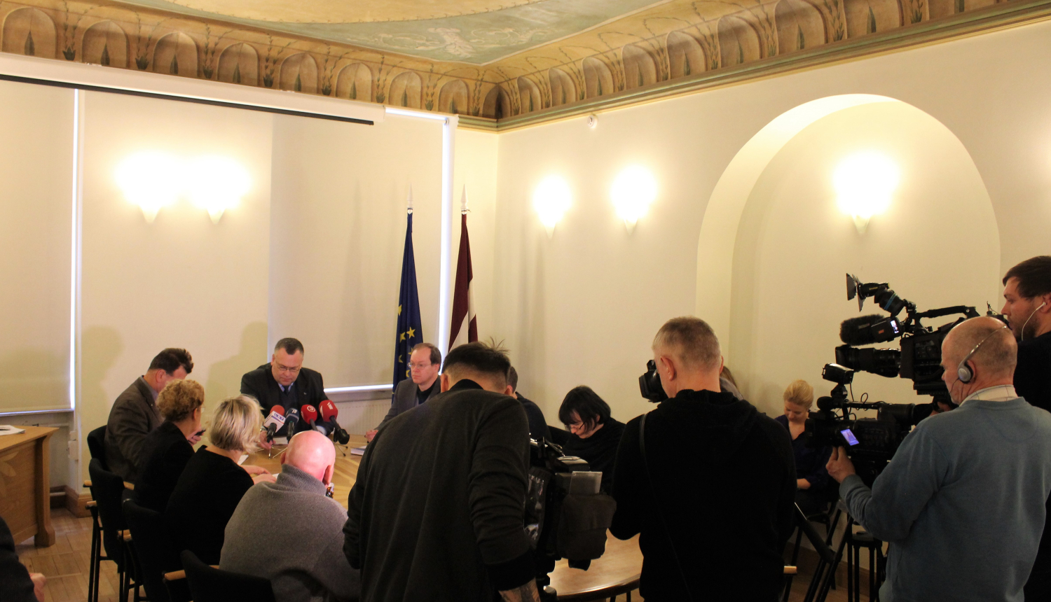 CVK nereģistrē parakstu vākšanai likumprojektu par mazākumtautību izglītības iestāžu iekārtu Latvijā