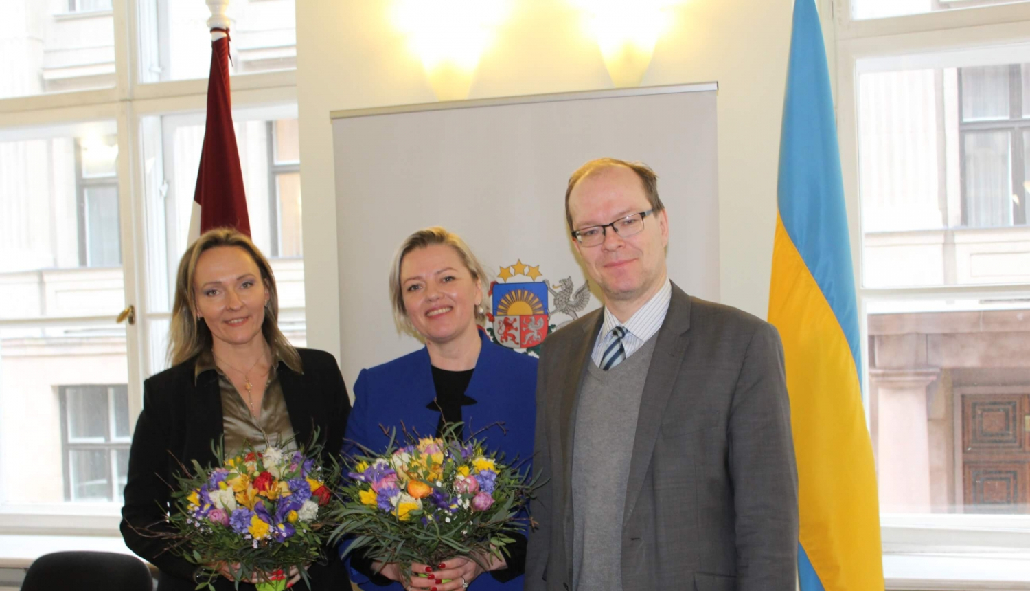 Jaunā Centrālās vēlēšanu komisijas vadība. No kreisās uz labo: Baiba Veisa, Kristīne Saulīte, Ritvars Eglājs