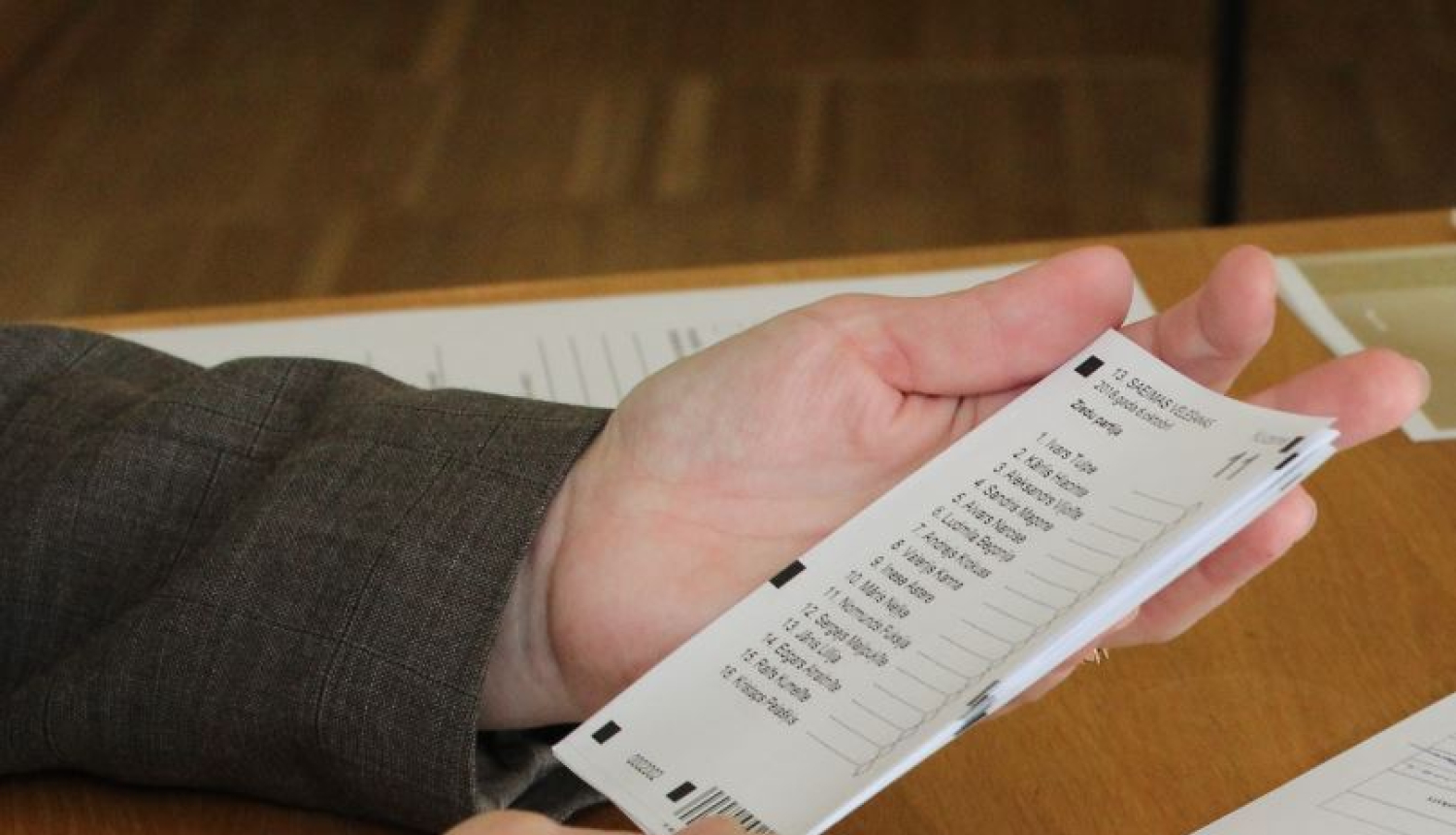 Kandidātu sarakstus 13.Saeimas vēlēšanām iesniedz Latvijas Reģionu apvienība un apvienība Attīstībai/Par!